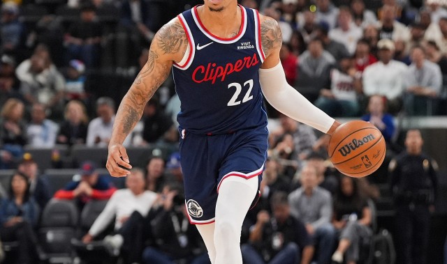 APP下载-拼劲儿还是很够！快船全场送12次抢断 邓恩&amp;米勒各4次 桑德斯3次